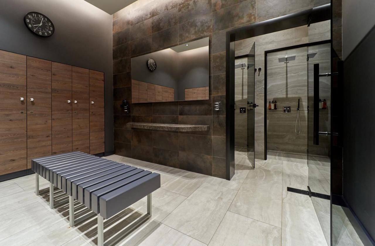 Premier Hotel Odesa Exterior photo Locker room