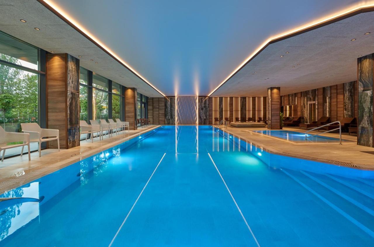 Premier Hotel Odesa Exterior photo The swimming pool at The Dorchester